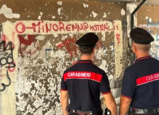 Escalation di violenza, a Ponticelli un 12enne accoltellato due volte al fianco. L’aggressore ha 13 anni Carabinieri sul posto