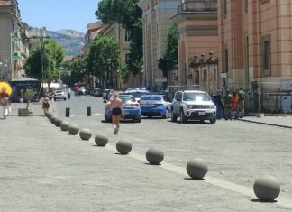 Piazza Sant’Anna a Caserta, rivolta dei residenti. Parte la raccolta delle firme da presentare al prefetto Caserta