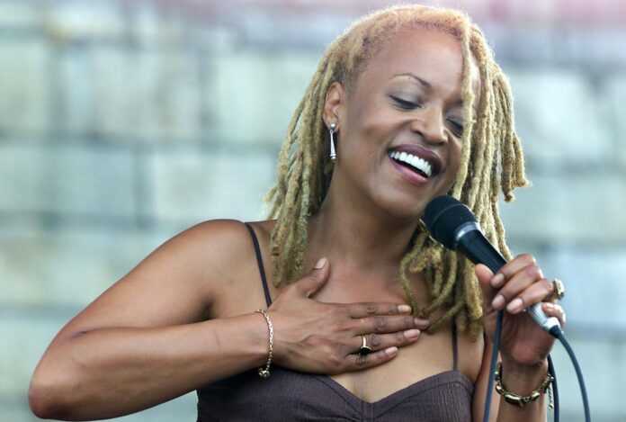 FILE - Cassandra Wilson performs at the JVC Jazz Festival in Newport, R.I., on Aug. 10, 2003. (AP Photo/Stew Milne, File) Associated Press / Lapresse Only italy and spain
