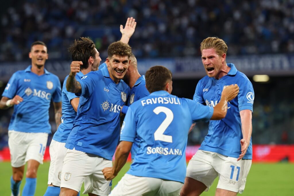 Napoli, Favasuli corre verso una maglia da titolare: ballottaggio con Di Lorenzo e Politano...