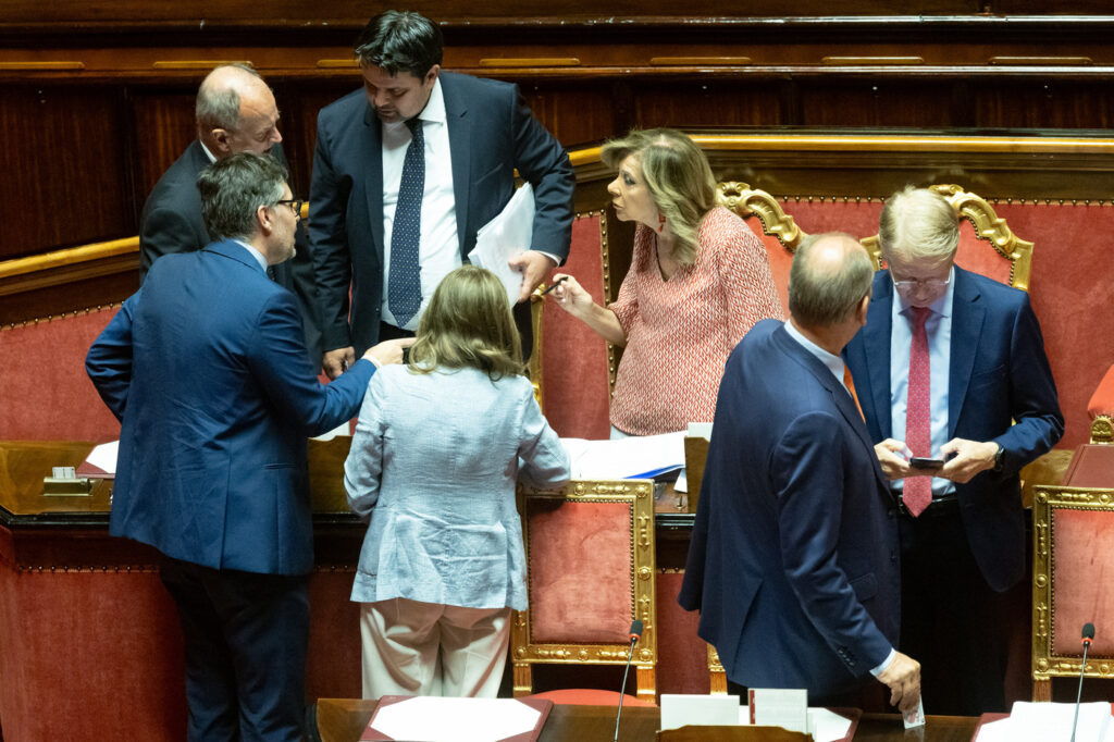 Legge elettorale, sì del Senato. Niente collegi, preferenze ok...
