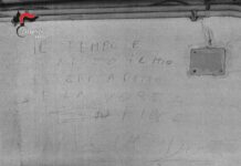 Napoli: Violenza di genere. “Il tempo è scaduto… vi uccido”: gli atti persecutori, le aggressioni e la scritta sul muro. Carabinieri arrestano 44enne