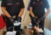 Pistola in centro, cocaina e soldi falsi: blitz dei Carabinieri a Caserta, tre arresti e una denuncia Il materiale sequestrato.