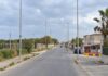 Golf contro il guardrail a Varcaturo, scende dall’auto e viene travolto: muore 22enne di San Cipriano d’Aversa