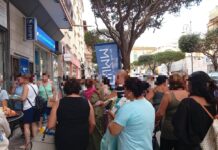 A Maddaloni dilaga la povertà, decine di famiglie in fila all’Emporio della Legalità per pane e altri alimenti