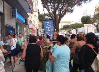A Maddaloni dilaga la povertà, decine di famiglie in fila all’Emporio della Legalità per pane e altri alimenti