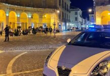 Caserta, arrivano i soldati in centro contro la malamovida Polizia in Piazza a Caserta