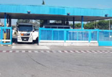 Caivano, sostanze chimiche fuoriuscite da una fabbrica di vernici: «Nessun rischio per la salute» Stabilimento di vernici a Caivano interessato dalla fuoriuscita di sostanze chimiche
