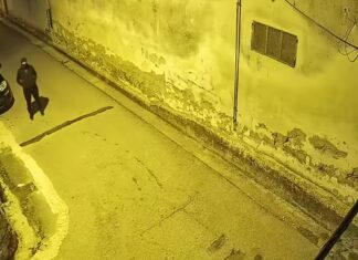 Rapina in casa a Casapesenna, aggrediti un medico e la moglie. Rubati soldi e gioielli Uno dei malviventi immportalati a Casapesenna