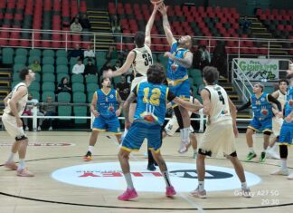Flavio Basket Pozzuoli, Avellino vince 89-82: sconfitta nel finale al PalaDelMauro Flavio Basket Pozzuoli - Avellino Basket