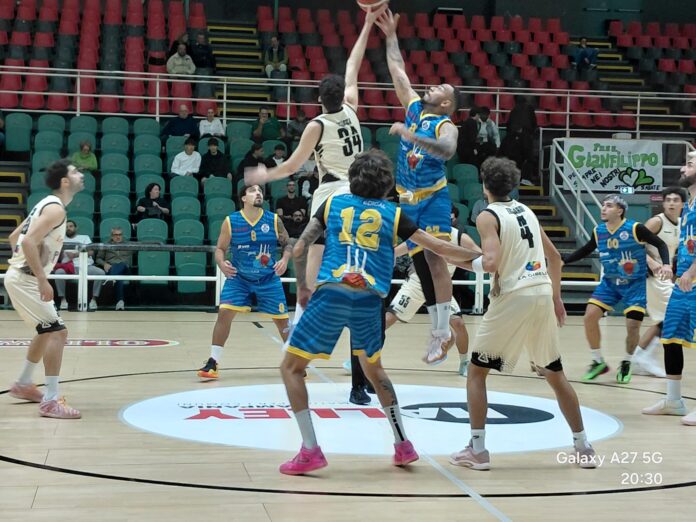 Flavio Basket Pozzuoli - Avellino Basket