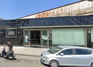 Rogo distrugge un bar in via Repubbliche Marinare a San Giovanni a Teduccio Fiamme in un bar di San Giovanni a Teduccio