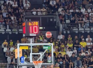 Napoli Basket, esordio vincente: Roma battuta 94-75 al PalaEur Maxima Roma-Napoli Basketball