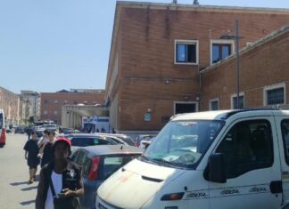 Caserta, il terminal dei bus da 44 milioni di euro non decolla ed è il caos in viale Ellittico Fermata dei bus a Caserta