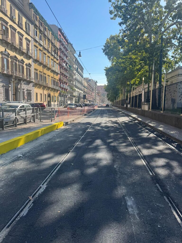 Napoli, riapre la preferenziale della Riviera: dal 21 settembre chiude il Lungomare...
