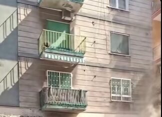 Incendio in una pizzeria al Vomero: abitanti barricati in casa