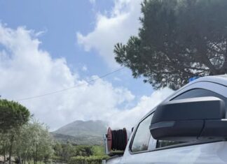 Incendio nel Parco Nazionale del Vesuvio, bruciati 5mila metri quadrati
