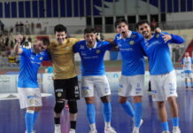Napoli Futsal, 6-1 al Vinumitaly Petrarca: subito tre punti Napoli Futsal, buona la prima al PalaVesuvio, batte il Petrarca