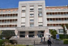 Travolto da un muro, i medici del Cto salvano la vita al commerciante del Rione Sanità L'Ospedale dei Colli a Napoli