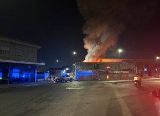 Secondo incendio all’ex Bar Vittoria a San Giovanni a Teduccio