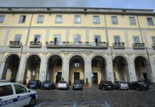 Aversa, pugno a un giovane del progetto Gol davanti al Comune Comune di Aversa