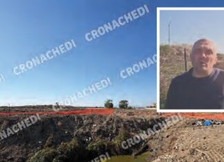 Rifiuti interrati, esplode la rabbia. Nel mirino l’area dello stadio di Casal di Principe: “Cosa c’è lì sotto?” Discarica a Casarella e Fabio Cipriano Zippo