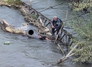 ULTIM’ORA. Paura a Grazzanise: una donna si lancia dal nuovo ponte sul Volturno. LA FOTO e IL VIDEO Donna si butta dal ponte a Grazzanise