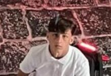 FOTO – Secondigliano, ai domiciliari con una Beretta e cinque proiettili: arrestato un 21enne