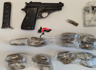 Armi e droga nel bunker dei clan al Cavone