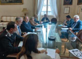 Telecamere contro le baby gang: il prefetto di Napoli blinda piazza Dante e Vomero dopo l’accoltellamento di un 16enne Riunione in Prefettura sulla questione baby gang