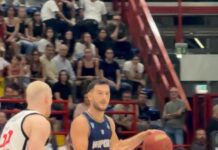 Marco Spissu governa il disordine: tre triple senza errore e Napoli cambia cadenza MARCO SPISSU - Napoli Basketball