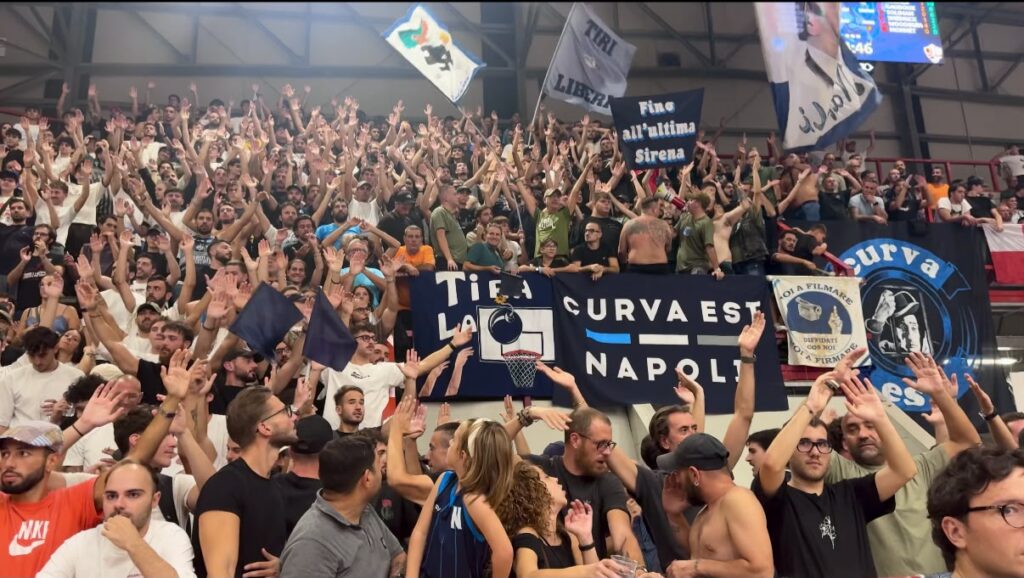 “Il nostro sesto giocatore”: l’Alcott Arena entra nel risultato e Repesa le rico