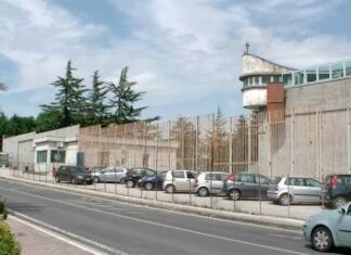 Bimbo schiacciato dal cancello del carcere: era in visita a un detenuto di Afragola con i familiari Carcere di Ariano Irpino