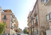 Lite tra due nuclei familiari e spari nel condominio: paura nel quartiere Barra
