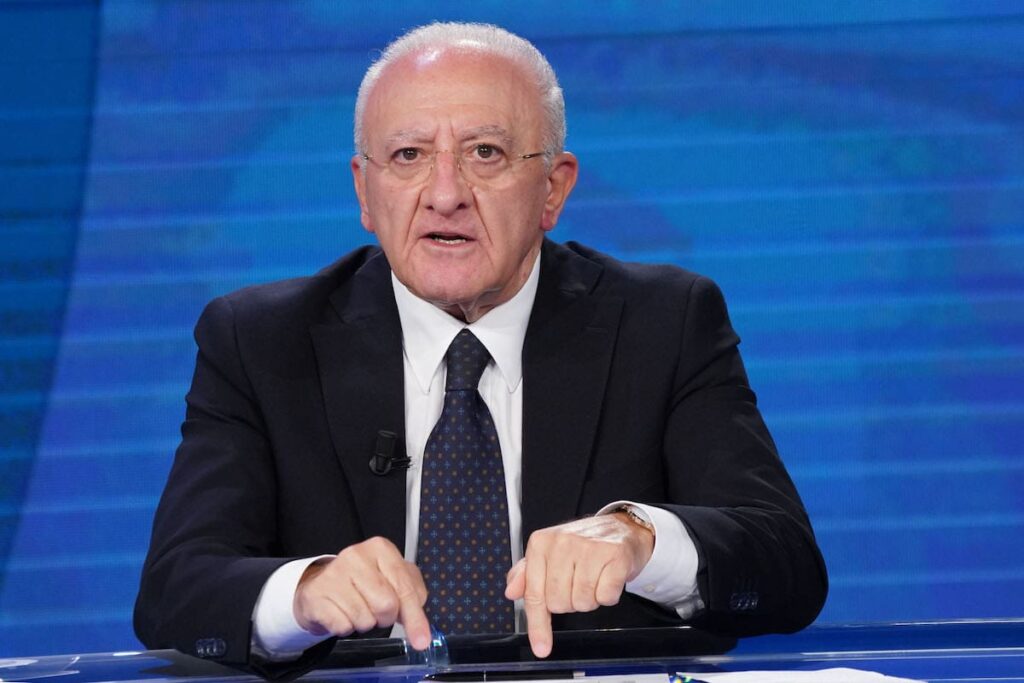 Tensione tra Pd e A Testa Alta. “Manovra a tenaglia” per escludere Vincenzo De L