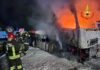 Boato nella notte, quattro veicoli distrutti dalle fiamme a Piazzolla di Nola Incendio a Nola