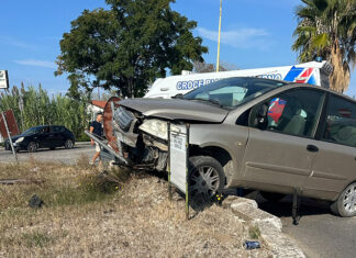 Incidente a Castel Volturno, due bambini feriti e ricoverati in clinica L'incidente a Castel Volturno