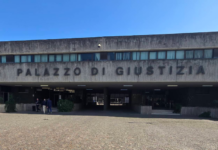 TUTTI I NOMI. Truffe con falsi operatori: 44 indagati. Telefonate-trappola, documenti e assegni falsi Palazzo di Giustizia di Foggia