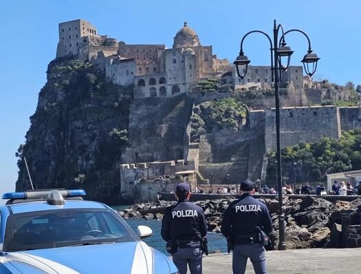 Polizia ad Ischia Polizia ad Ischia