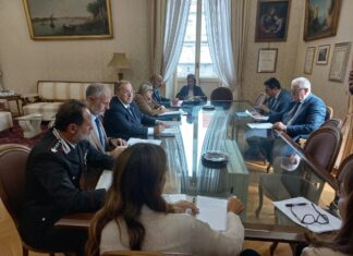 Il prefetto blinda piazza Dante e Vomero dopo l’accoltellamento di un 16enne