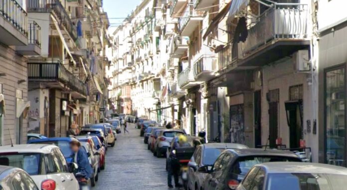 Via Savarese a Napoli